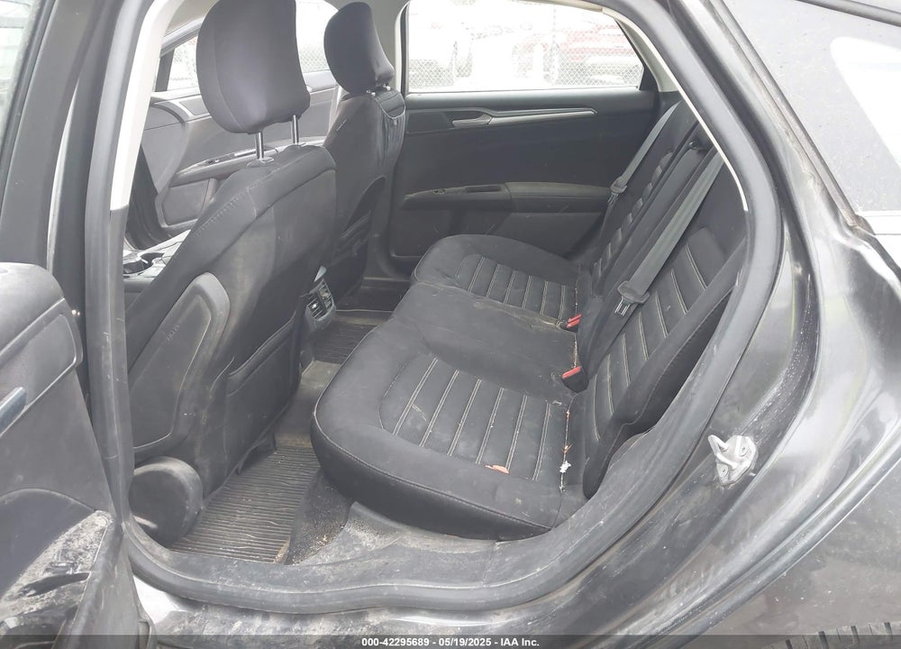2015 FORD FUSION SE VIN: 1FA6P0H74F5127195