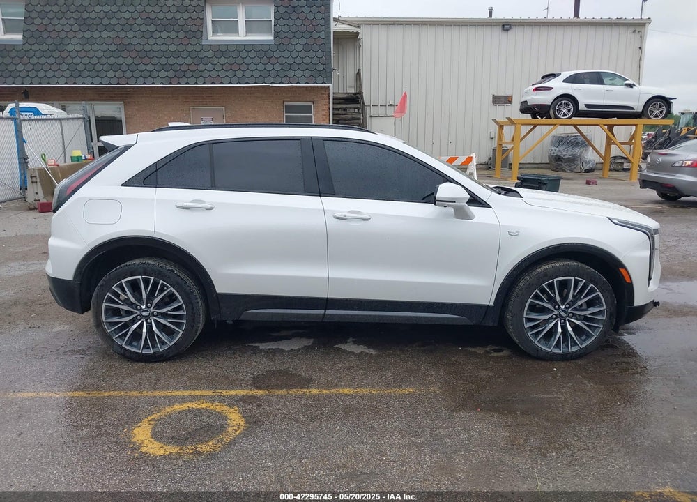 2024 CADILLAC XT4 VIN: 1GYFZFR40RF223782