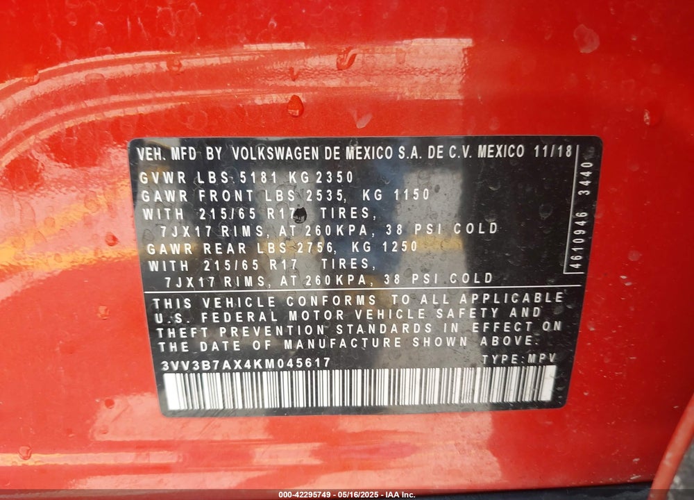 2019 VOLKSWAGEN TIGUAN VIN: 3VV3B7AX4KM045617