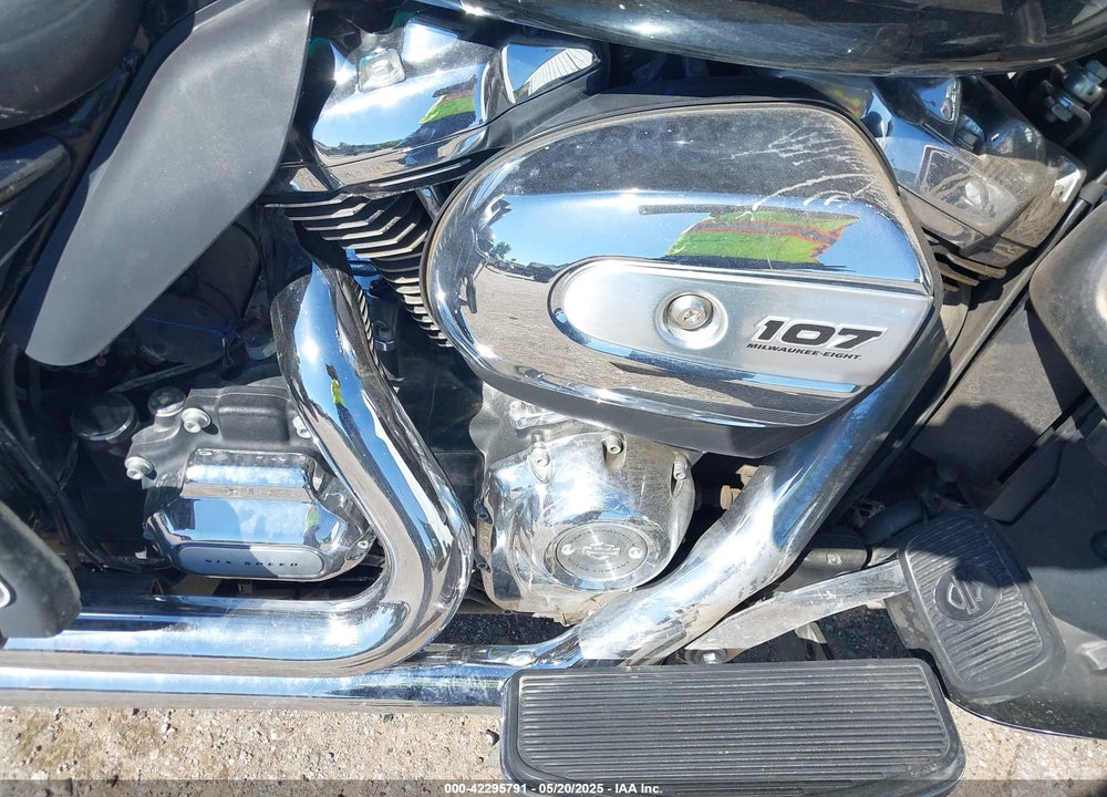 2017 HARLEY-DAVIDSON FLHTK ULTRA LIMITED VIN: 1HD1KED15HB686467