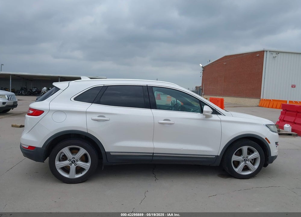 2016 LINCOLN MKC VIN: 5LMCJ1C98GUJ22174
