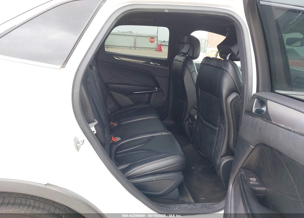 2016 LINCOLN MKC VIN: 5LMCJ1C98GUJ22174