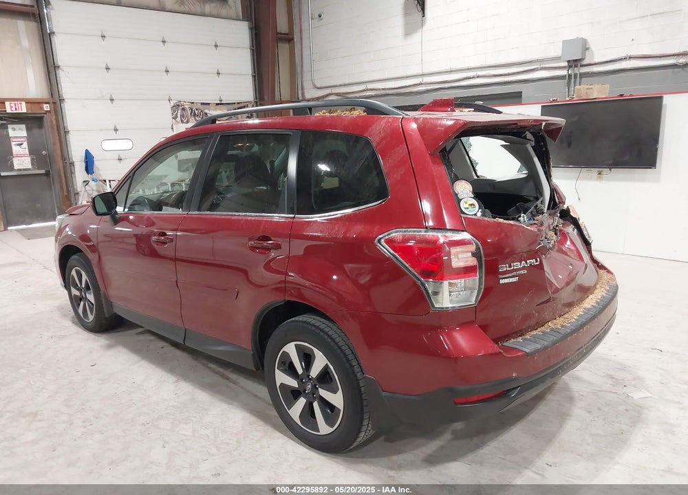 2017 SUBARU FORESTER 2.5I LIMITED VIN: JF2SJARCXHH812784