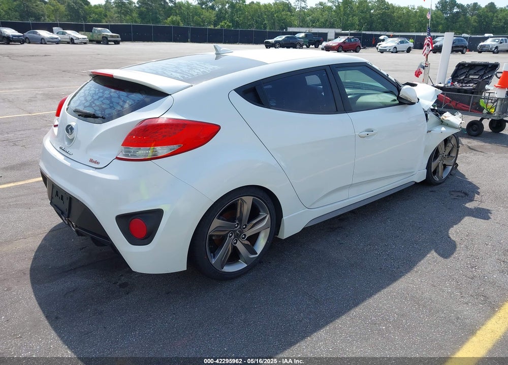 2013 HYUNDAI VELOSTER VIN: KMHTC6AE6DU112233