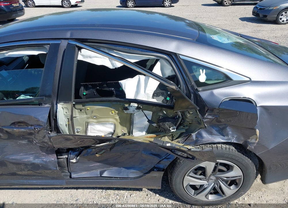 2019 HONDA CIVIC VIN: 2HGFC2F68KH558090