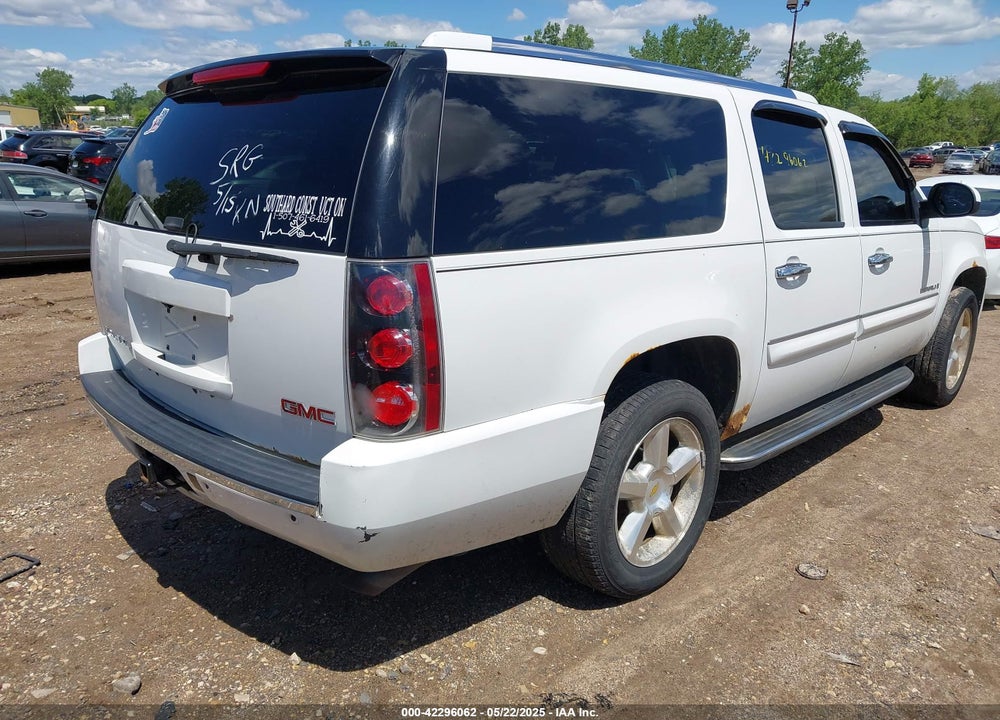 2007 GMC YUKON XL 1500 DENALI VIN: 1GKFK66827J404673