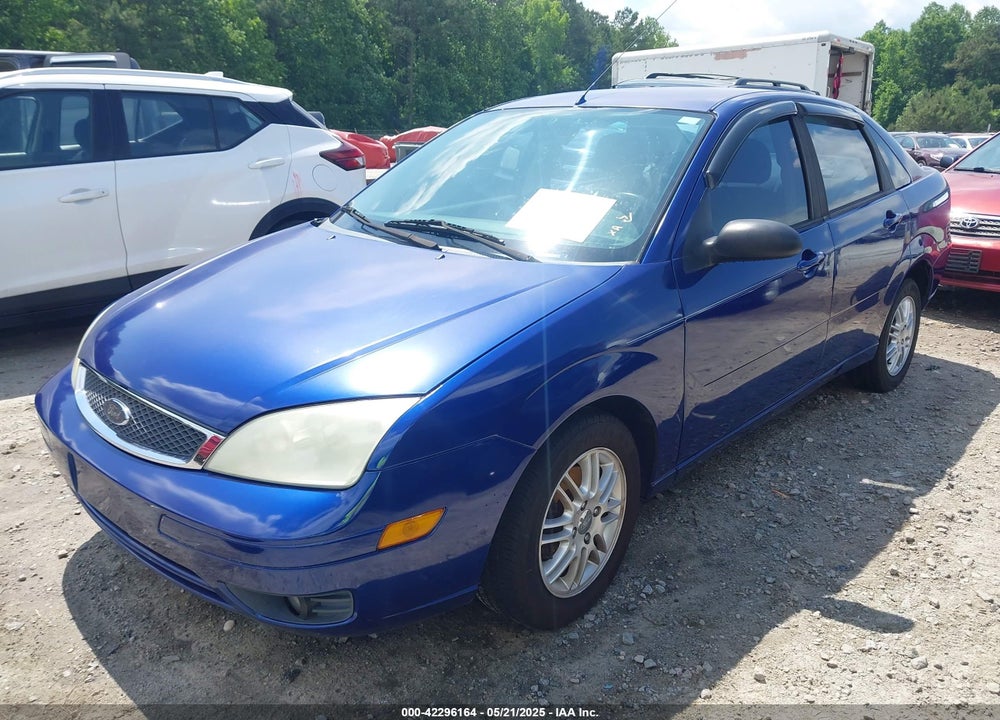 2005 FORD FOCUS ZX4 VIN: 1FAHP34N85W240929