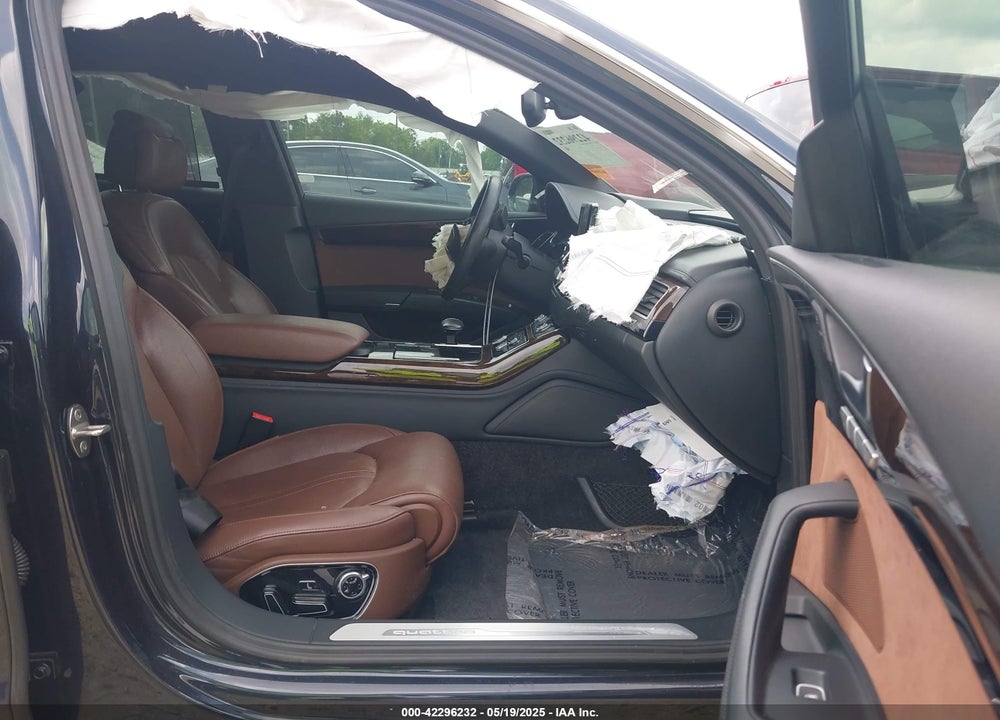 2016 AUDI A8 L VIN: WAU34AFD7GN011606