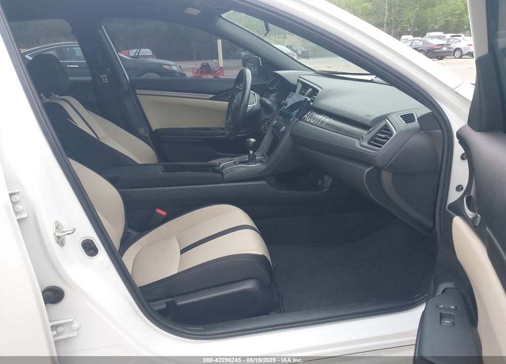 2018 HONDA CIVIC VIN: SHHFK7G47JU235857