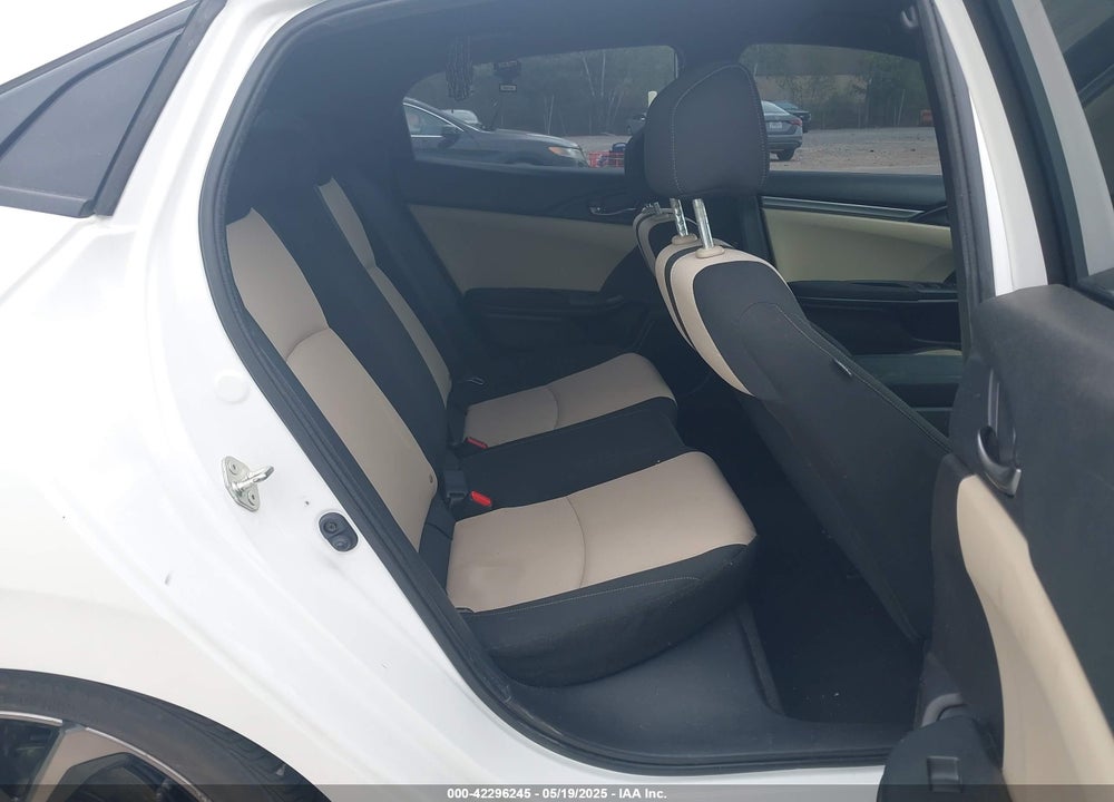 2018 HONDA CIVIC VIN: SHHFK7G47JU235857
