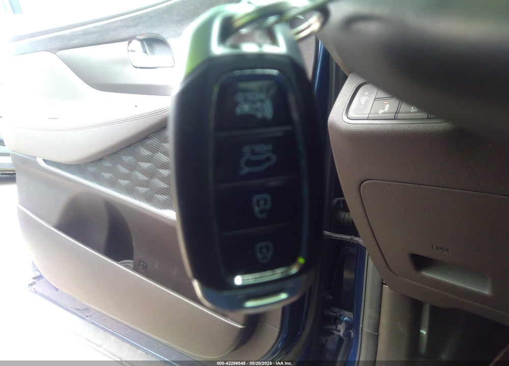 2020 HYUNDAI SANTA FE SEL VIN: 5NMS33AD4LH190554