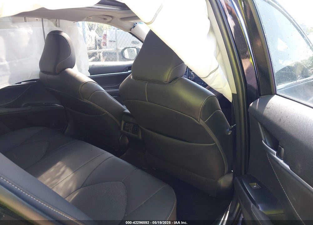 2018 TOYOTA CAMRY VIN: 4T1BZ1HK2JU014126