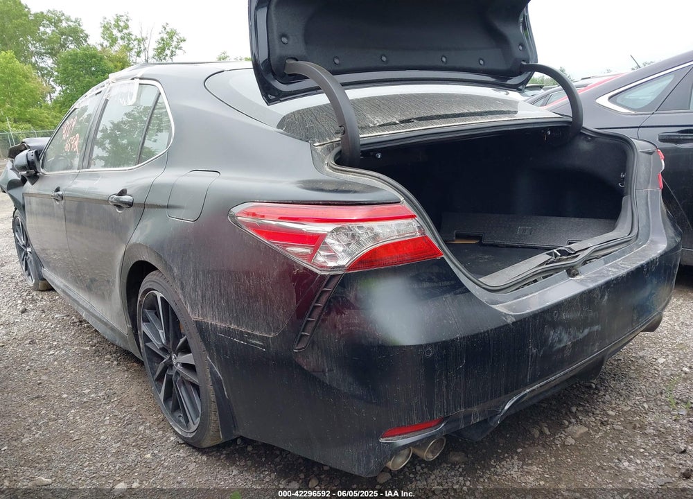 2018 TOYOTA CAMRY VIN: 4T1BZ1HK2JU014126