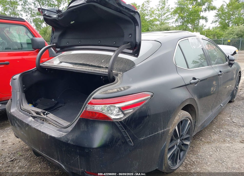 2018 TOYOTA CAMRY VIN: 4T1BZ1HK2JU014126