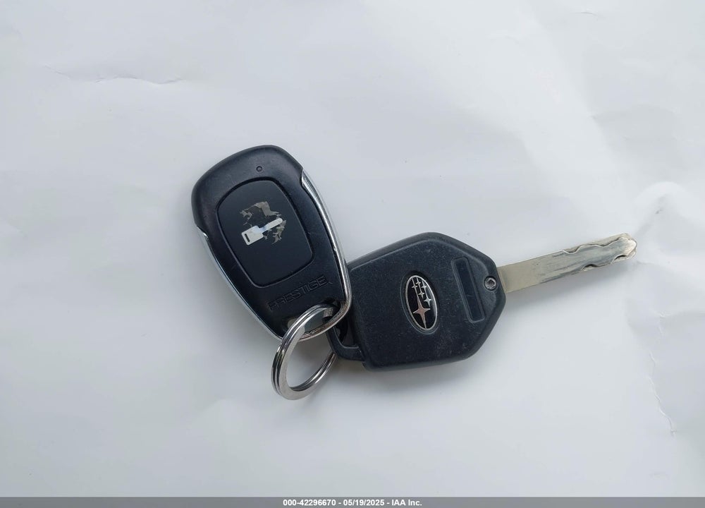 2011 SUBARU OUTBACK 3.6R VIN: 4S4BRDAC2B2335309