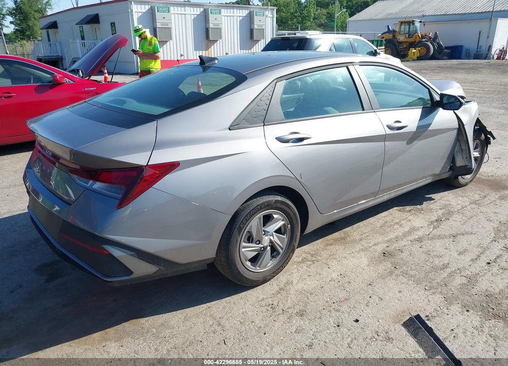 2025 HYUNDAI ELANTRA VIN: KMHLL4DG8SU862909