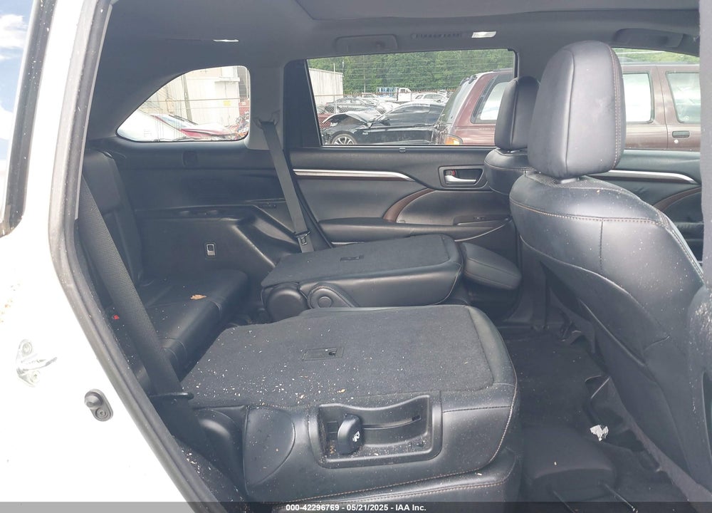 2015 TOYOTA HIGHLANDER VIN: 5TDDKRFH1FS105505
