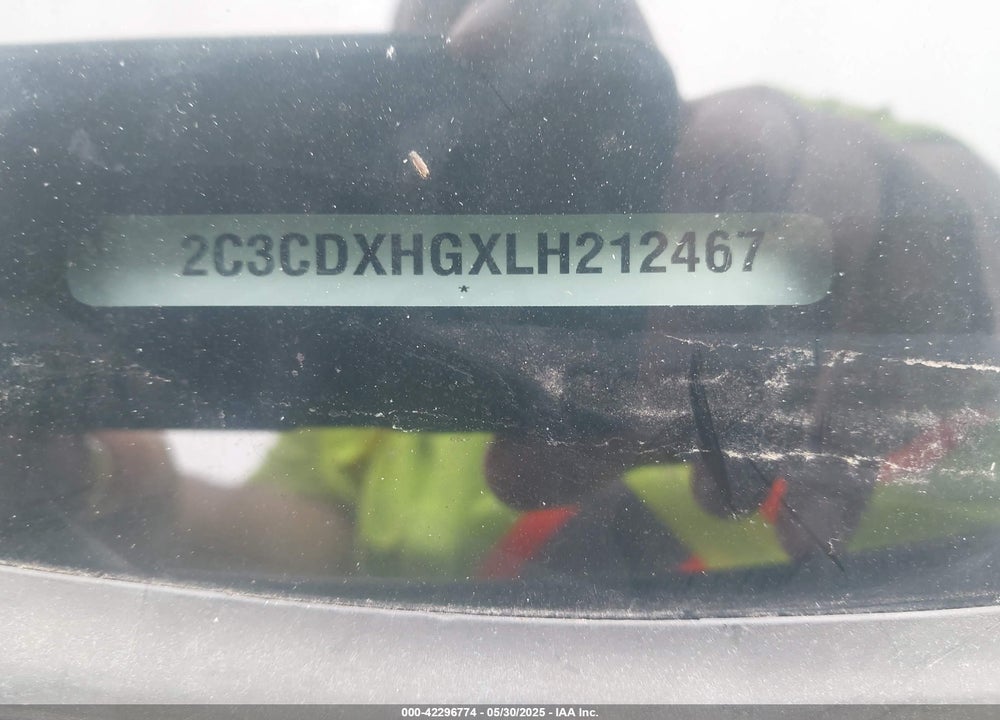 2020 DODGE CHARGER VIN: 2C3CDXHGXLH212467
