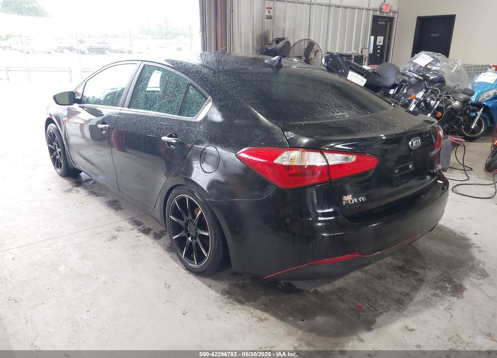 2014 KIA FORTE VIN: KNAFX4A89E5095179