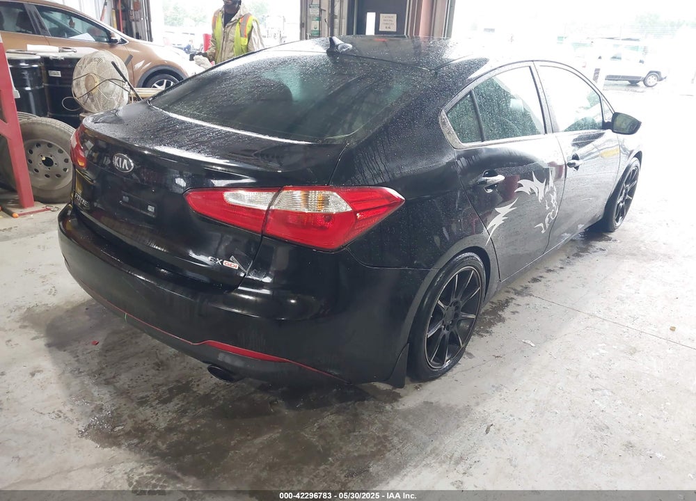 2014 KIA FORTE VIN: KNAFX4A89E5095179