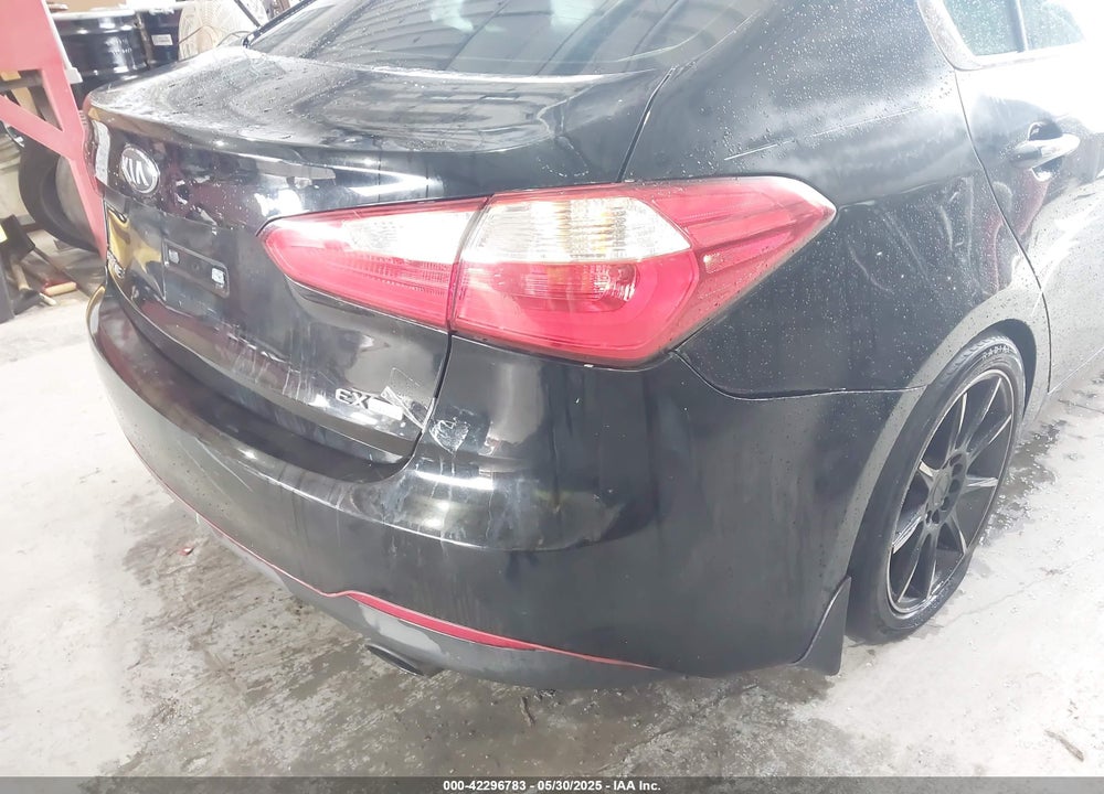 2014 KIA FORTE VIN: KNAFX4A89E5095179