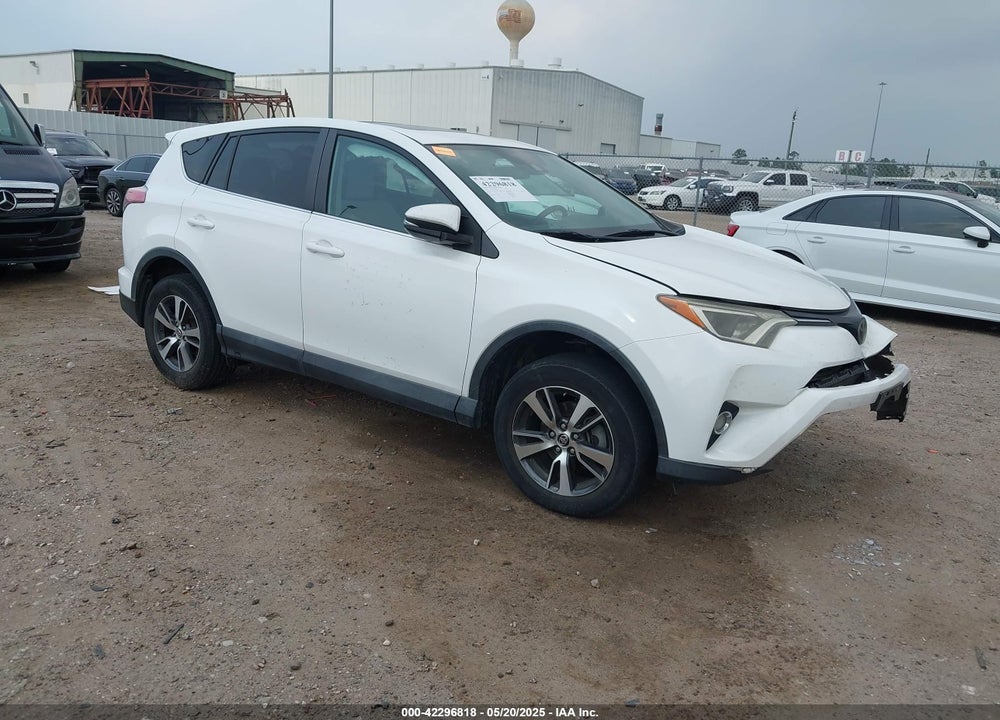2018 TOYOTA RAV4 XLE VIN: 2T3WFREV7JW408560