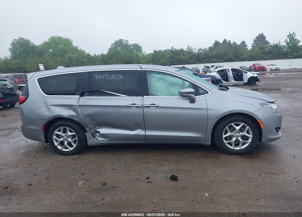 2019 CHRYSLER PACIFICA TOURING PLUS VIN: 2C4RC1FG9KR629550