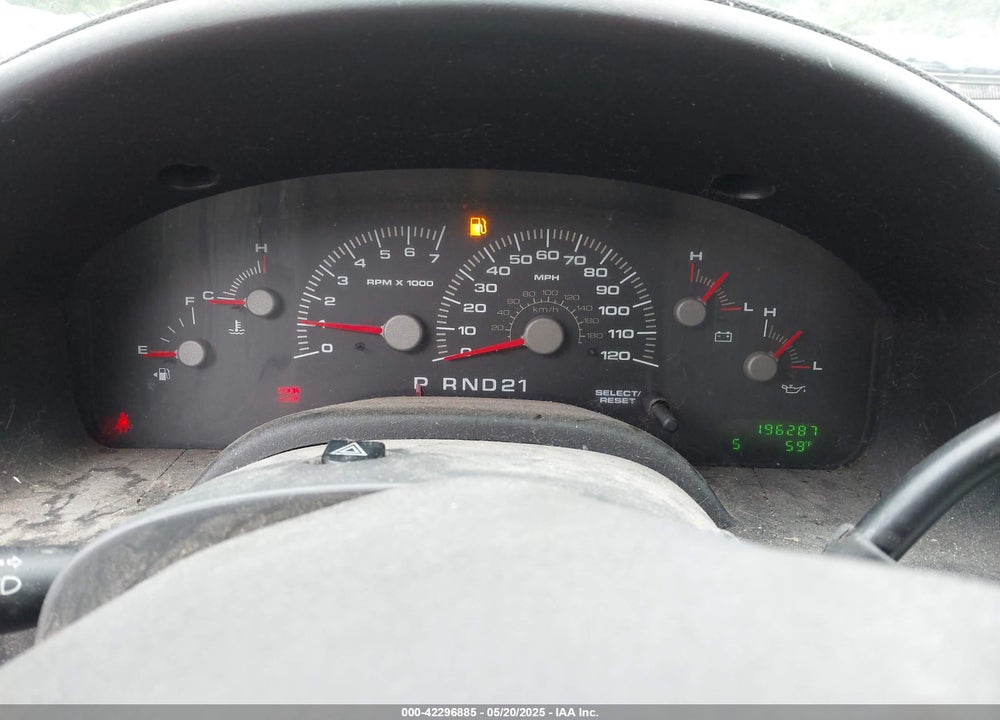 2003 FORD EXPEDITION XLT VIN: 1FMRU15W23LB99887