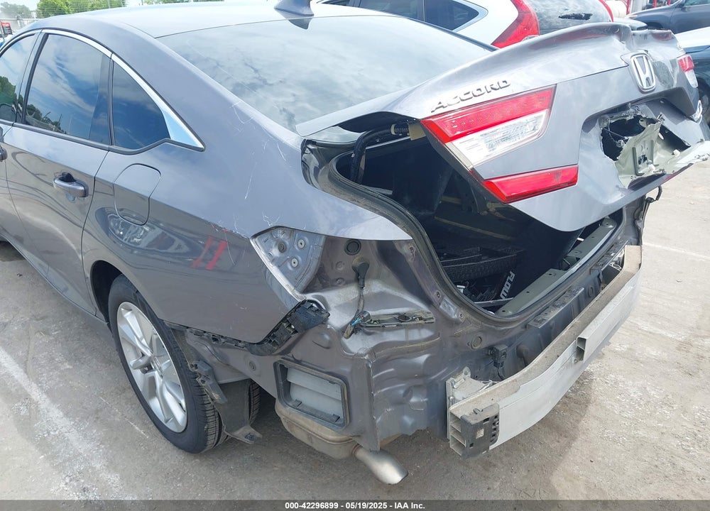2018 HONDA ACCORD VIN: 1HGCV1F16JA178187