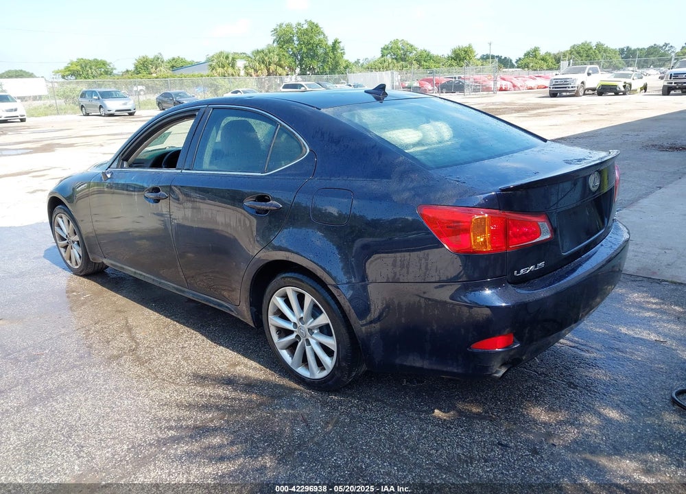 2009 LEXUS IS 250 VIN: JTHCK262592029148