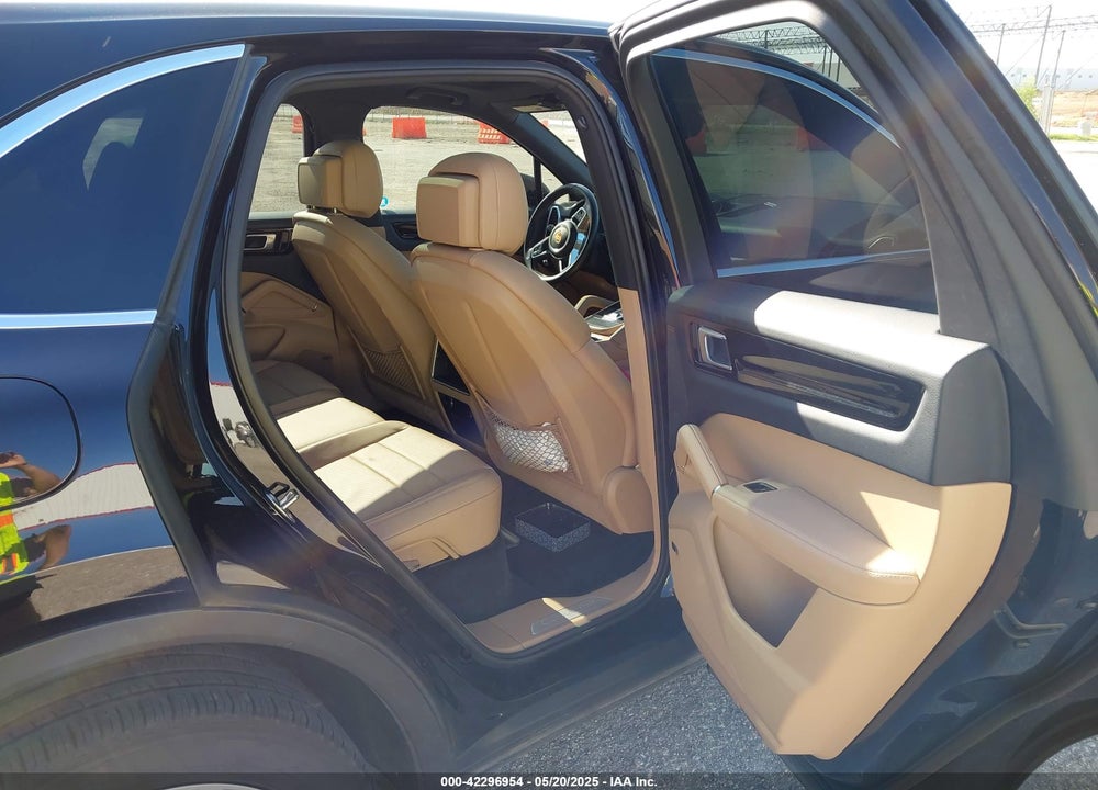 2019 PORSCHE CAYENNE S VIN: WP1AB2AY6KDA61572