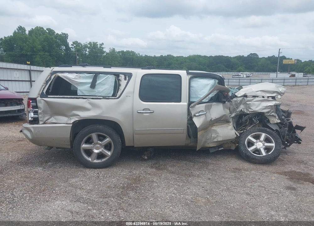 2013 CHEVROLET SUBURBAN 1500 LTZ VIN: 1GNSKKE79DR137015