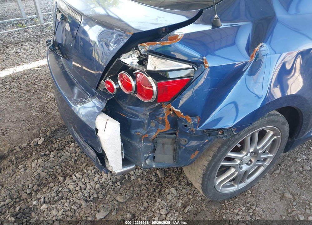 2008 SCION TC VIN: JTKDE167580249878