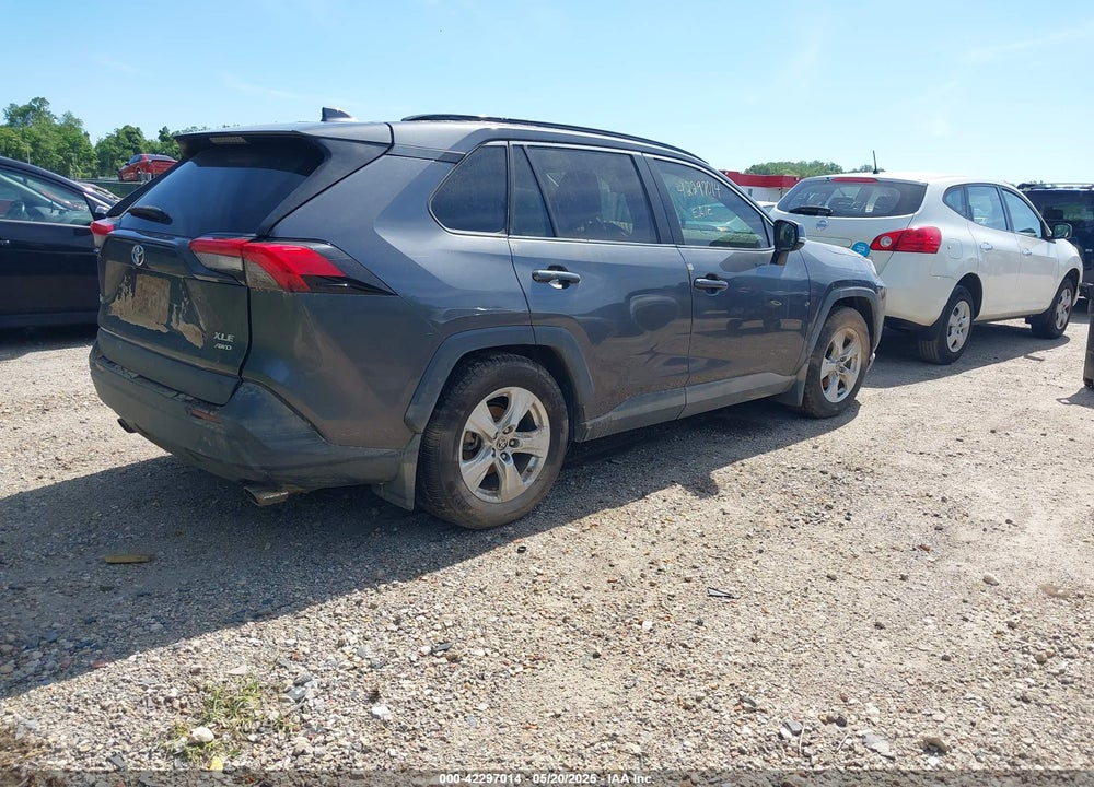 2021 TOYOTA RAV4 VIN: 2T3P1RFV1MC214257