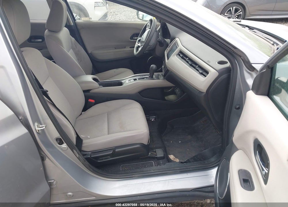 2018 HONDA HR-V VIN: 3CZRU6H52JM725820