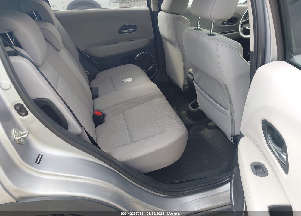 2018 HONDA HR-V VIN: 3CZRU6H52JM725820