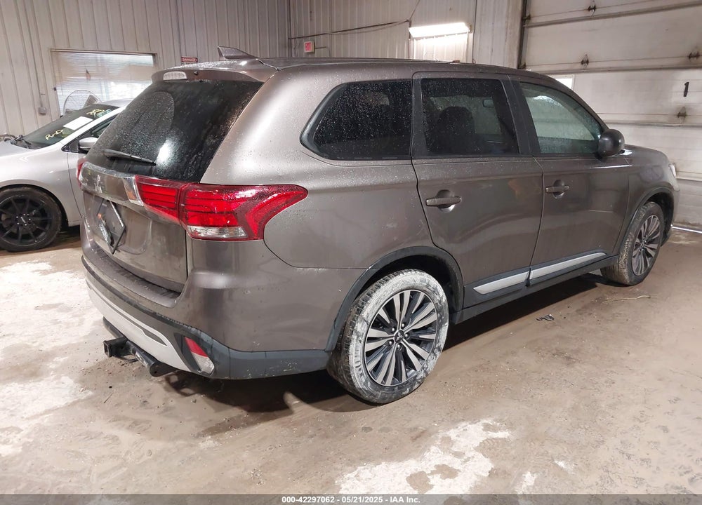2020 MITSUBISHI OUTLANDER ES 2.4 VIN: JA4AD2A30LZ040098