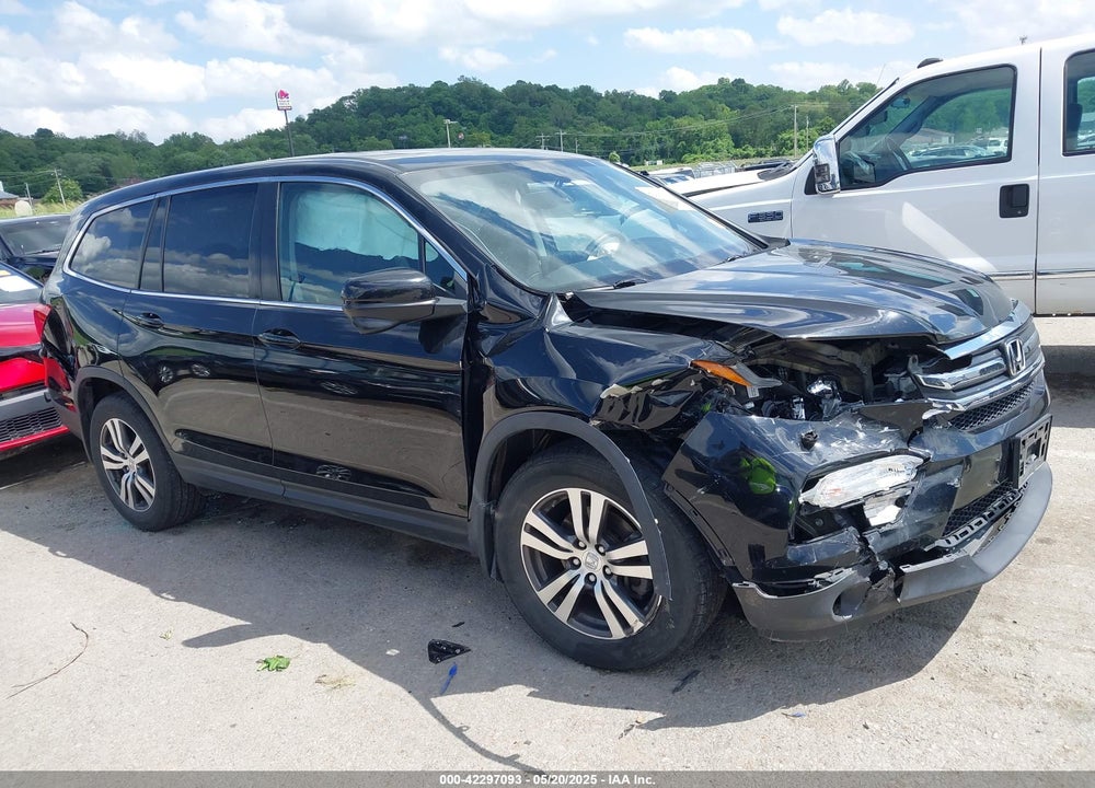 2017 HONDA PILOT VIN: 5FNYF6H53HB055897
