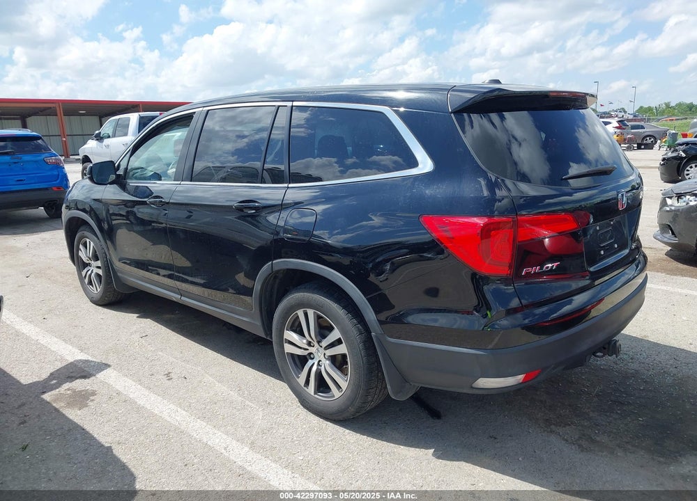 2017 HONDA PILOT VIN: 5FNYF6H53HB055897