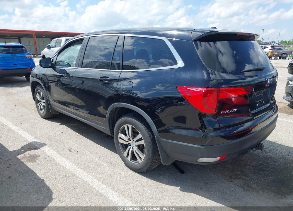 2017 HONDA PILOT VIN: 5FNYF6H53HB055897