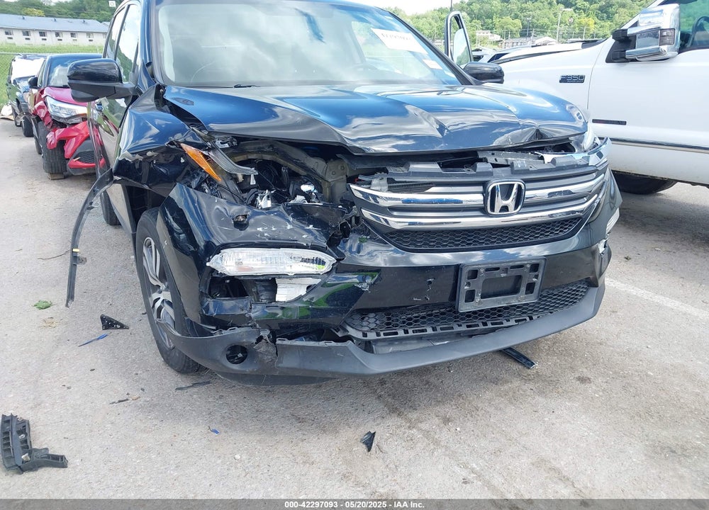 2017 HONDA PILOT VIN: 5FNYF6H53HB055897