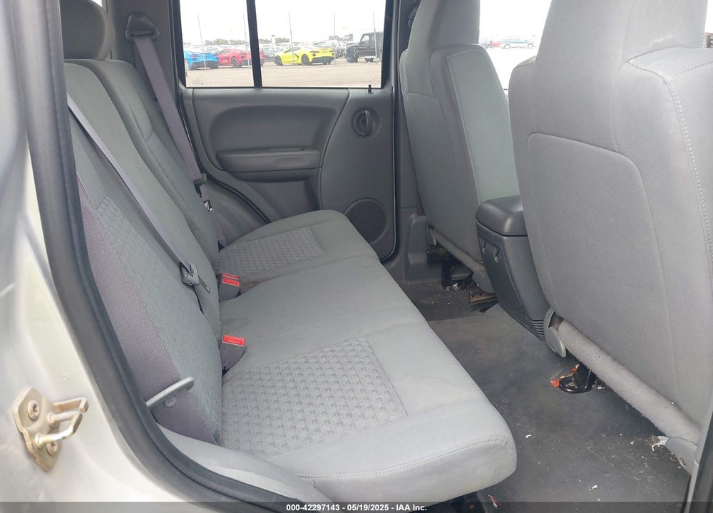 2006 JEEP LIBERTY SPORT VIN: 1J4GL48K66W252693