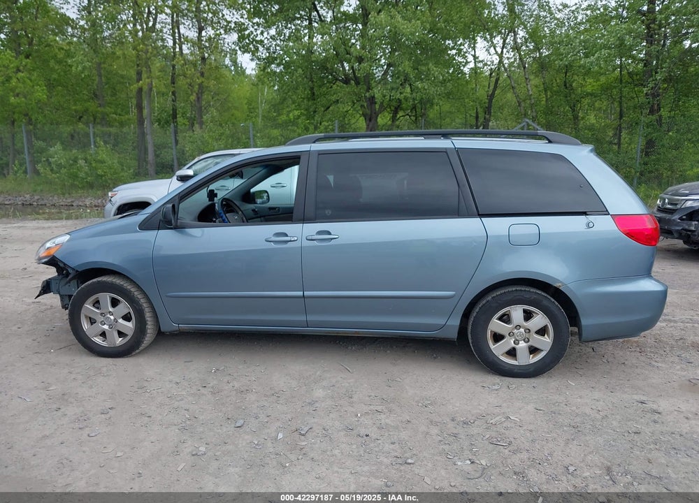 2010 TOYOTA SIENNA LE VIN: 5TDKK4CC5AS327606