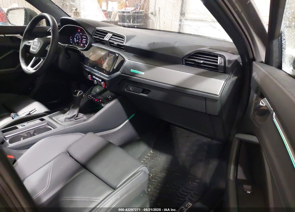 2024 AUDI Q3 VIN: WA1EECF30R1156373
