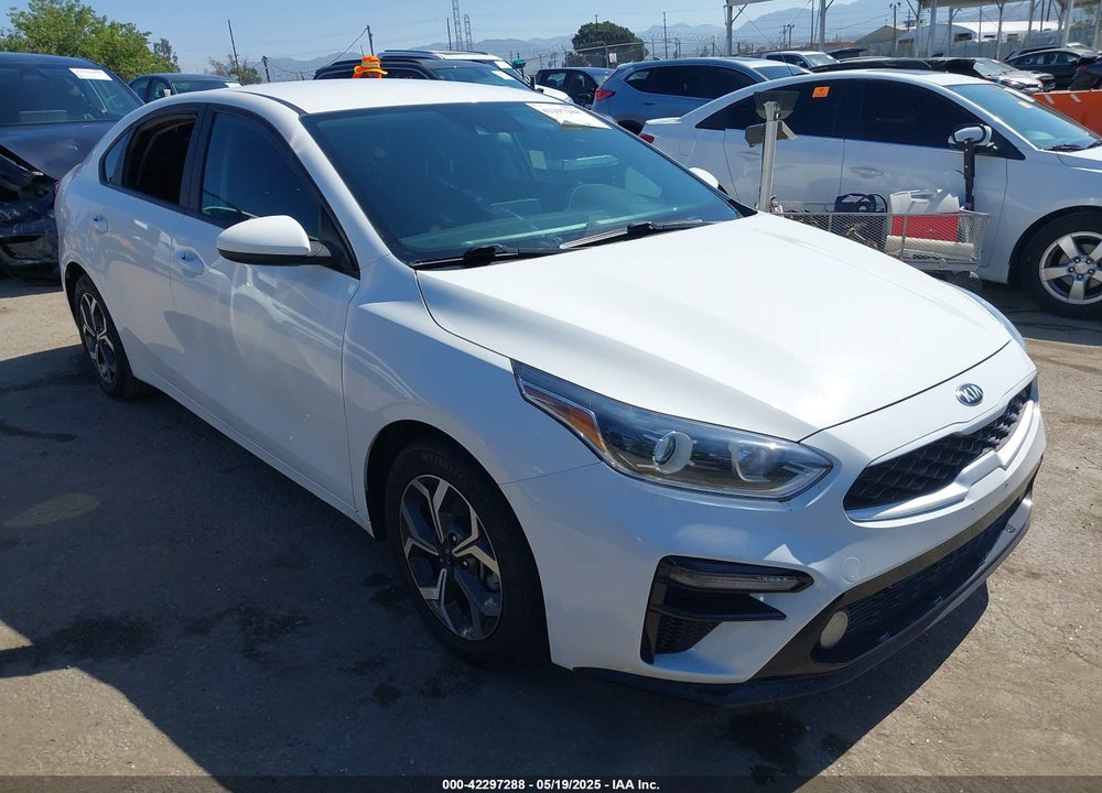 2021 KIA FORTE VIN: 3KPF24AD8ME332455