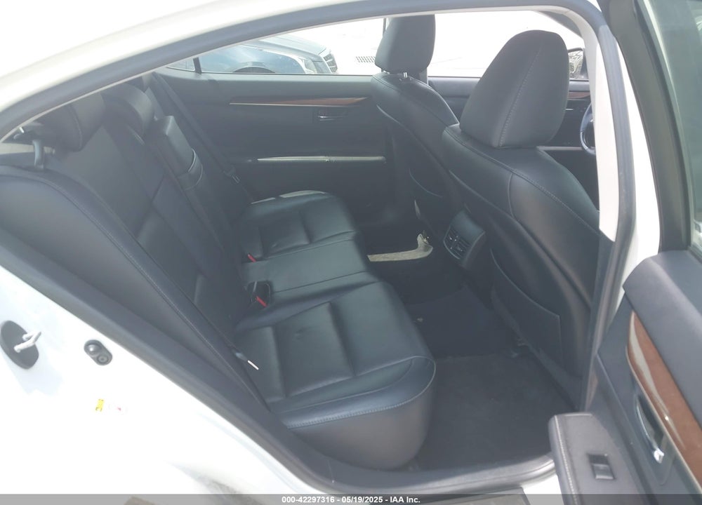2013 LEXUS ES 350 VIN: JTHBK1GG1D2057313