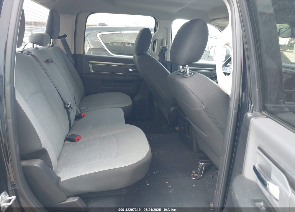 2023 RAM 1500 CLASSIC SLT 4X2 5'7 BOX VIN: 1C6RR6LG0PS525350