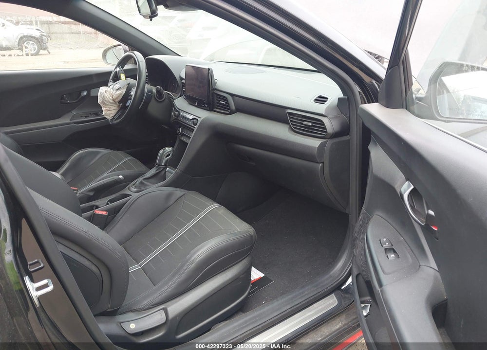 2022 HYUNDAI VELOSTER N VIN: KMHT36AH0NU015217