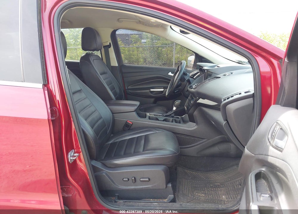 2017 FORD ESCAPE VIN: 1FMCU9J99HUC41851