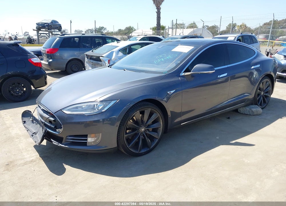 2014 TESLA MODEL S P85 VIN: 5YJSA1H15EFP65285